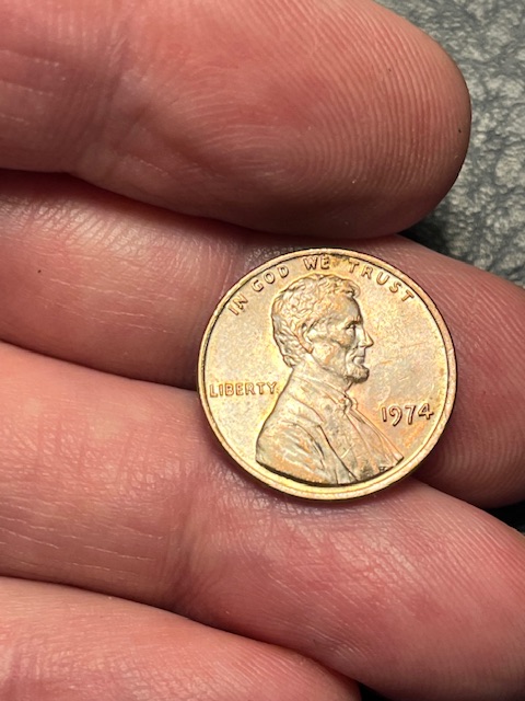 1974-Lincoln-Cents--Strange--Color-Field-
